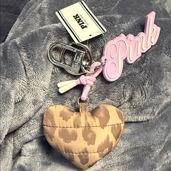 PINK Victoria's Secret Accessories - 🎉🎉SALE🎉🎉PINK Victoria's Secret PUFFY Heart - Tan/Pink Leopard Print w/PINK tag!